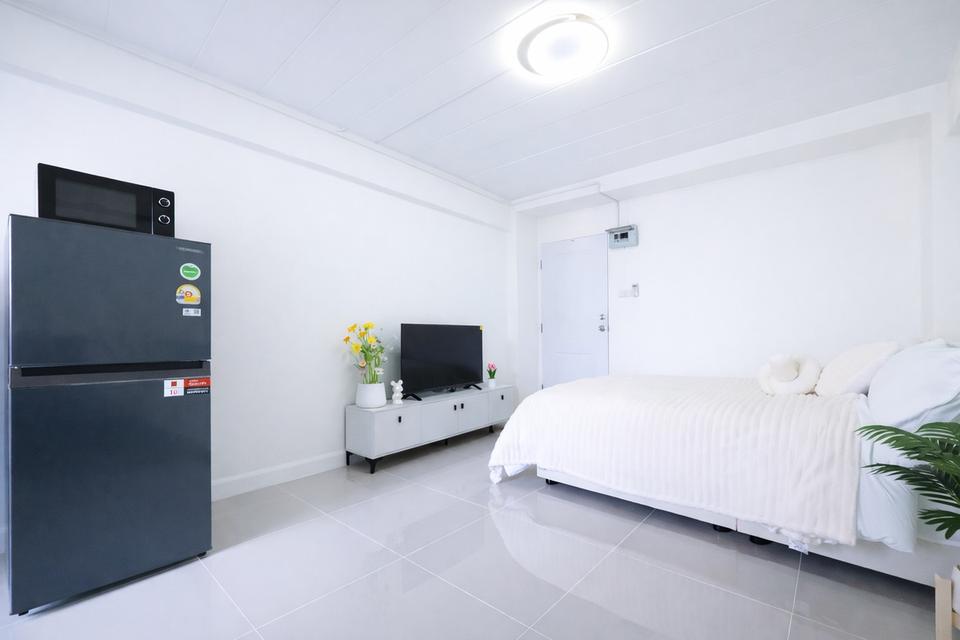 ขายราคาพิเศษ ธัชพล 2 คอนโดมิเนียม 20.5 ตร.ม. ชั้น 7 ห้องมุม วิวสวย ทำเลดีเยี่ยม ใจกลางเมือง เฟอร์นิเจอร์ครบ แอร์ ทีวี ตู้เย็น รีโนเวทใหม่ทั้งหลัง 9