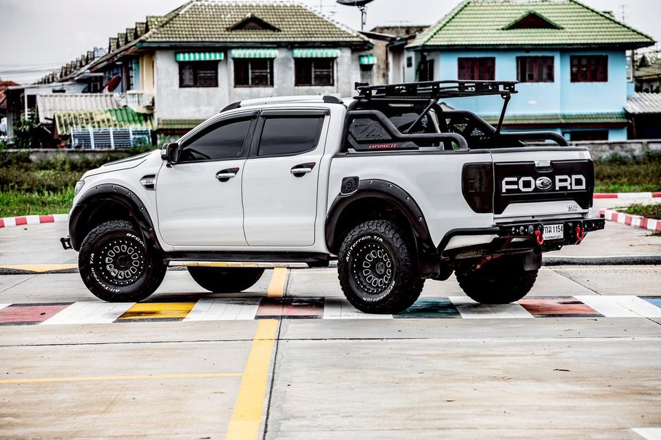 Ford Ranger 2.2 XLT Hi-Lander Double Cab ปี 2017 สีขาว เกียร์ออโต้ แต่งมาครบสวยๆ 8