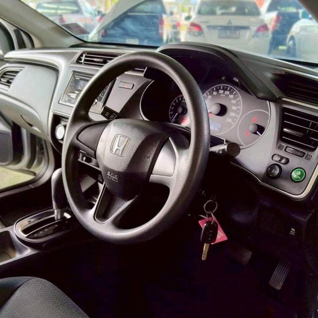 Honda City HONDA CITY 1.5S 2017✨✨เก๋งแบรนด์ฮิต แต่งหล่อครบ พร้อมใช้งาน✨✨ออกรถ 0️⃣ บาท🌟 ฟรีดาวน์ 🌟✅ฟรี พรบ ✅ ภาษี 8