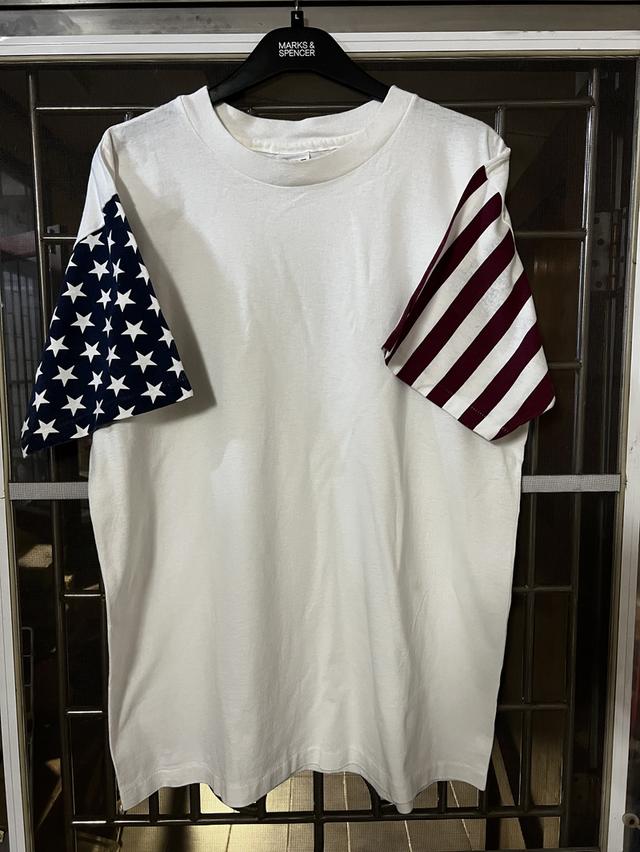 เสื้อยืด Vintage มือ 2