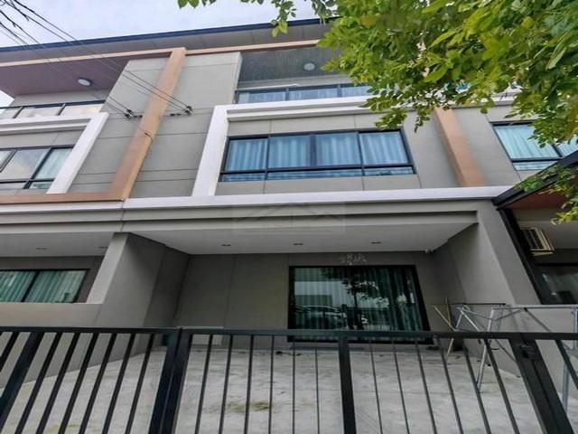 PB5909ให้เช่า ทาวน์โฮม 3 ชั้น โครงการพรีเมียม เพลส พหลโยธิน-รามอินทรา โครงการติดถนนเทพรักษ์ 1