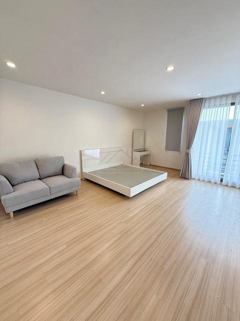 ให้เช่า ทาวน์โฮม 3.5 ชั้น หลังมุม โครงการ ชิเซน Shizen พัฒนาการ 32 มี Double volume บ้านใหม่ เฟอร์นิเจอร์พร้อมอยู่ 13