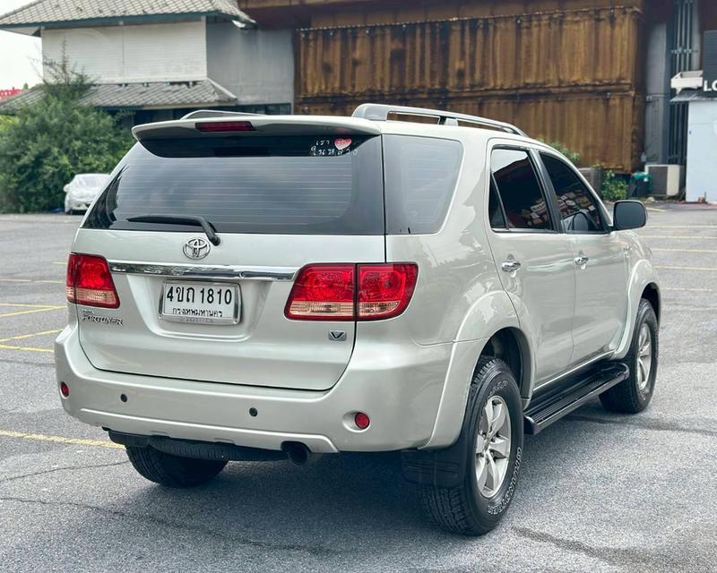 Toyota Fortuner 3.0 V เกียร์ Auto ขับ 4 สีบรอนซ์ทอง ปี2006