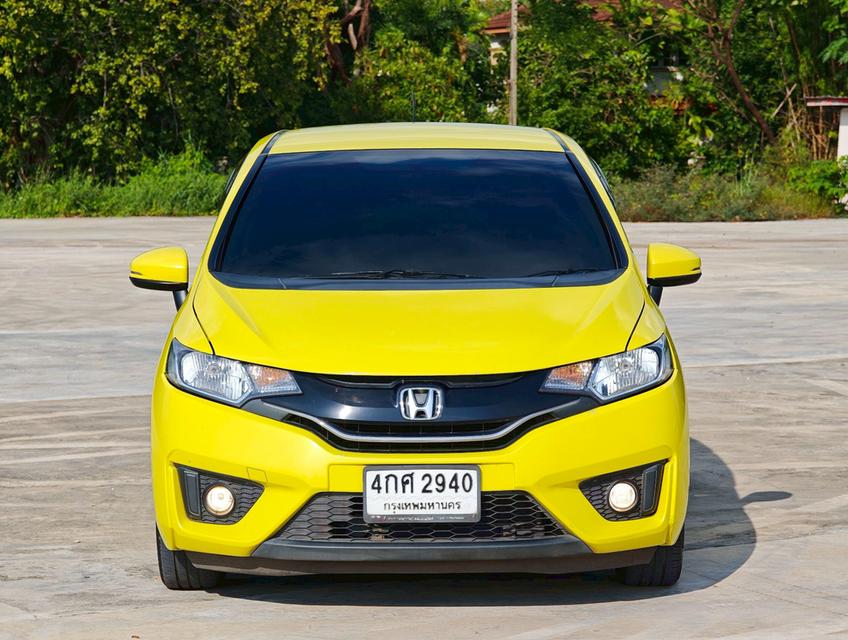 HONDA  JAZZ GK 1.5 SV Top Y2015. สีเหลือง ออโต้  10