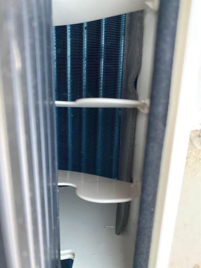 แอร์แขวนใต้ฝ้า TRANE 24,000 บีทียู สภาพใหม่ ใช้งานน้อย