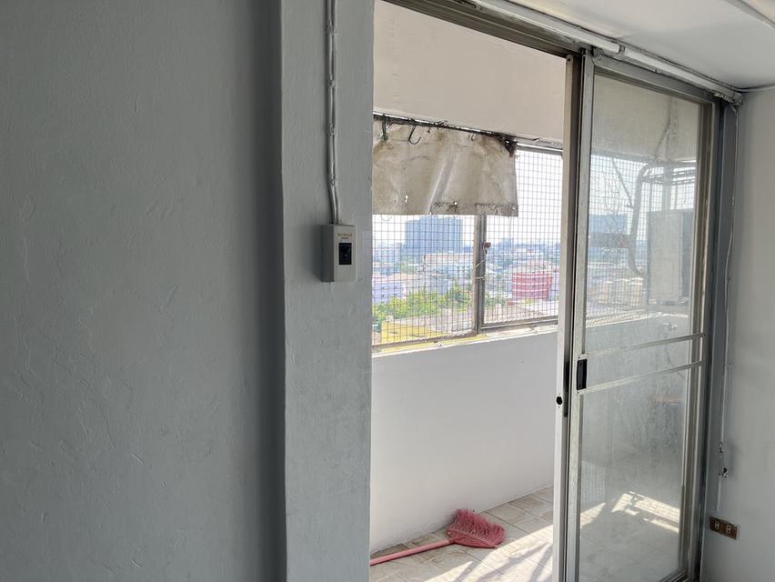 คอนโด ธารฟ้าเรสซิเด้นซ์ ซอยเรวดี 15 ชั้น 11 ห้องหัวมุม 4