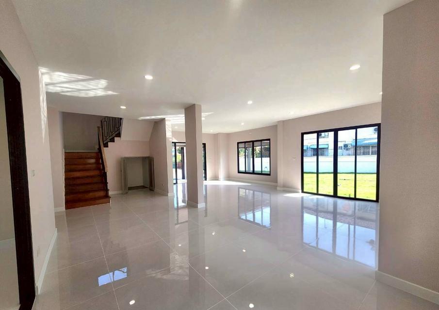 ขายบ้านมือสองตกแต่งใหม่ คุณภาพแบรนด์ LH โครงการ ชลลดา บางบัวทอง(Chonlada Bangbuathong) ใกล้เซ็นทรัลเวสต์เกต และรถไฟฟ้าสายสีม่วงสถานีบางพลู 9