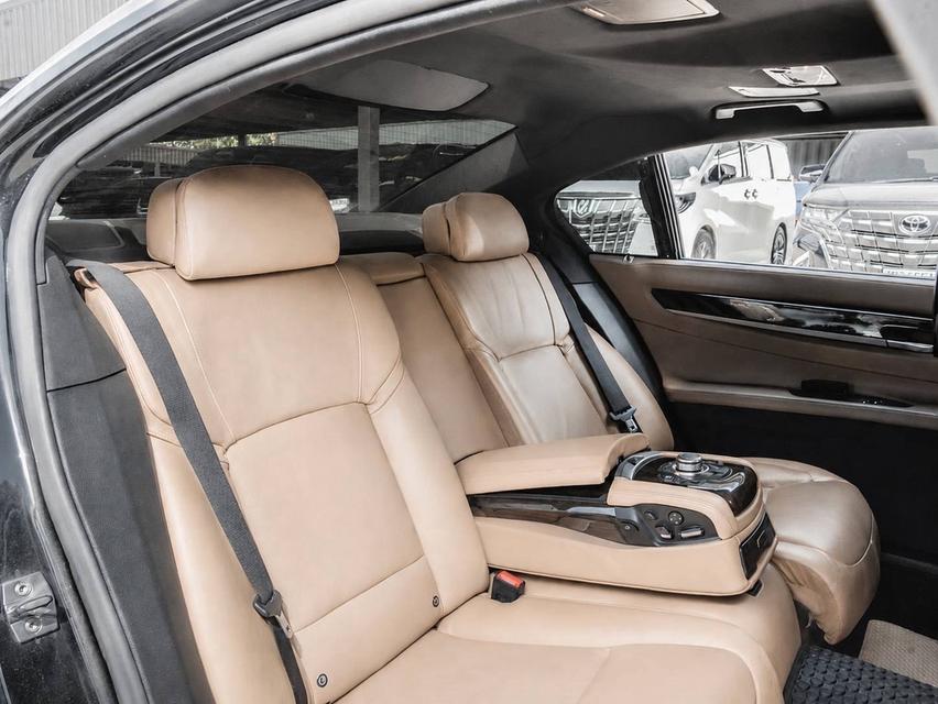 รหัสรถ 67GG5453 👑 BMW 730Ld LCI LOOK (F02) ปี 2012 รูปที่ 12