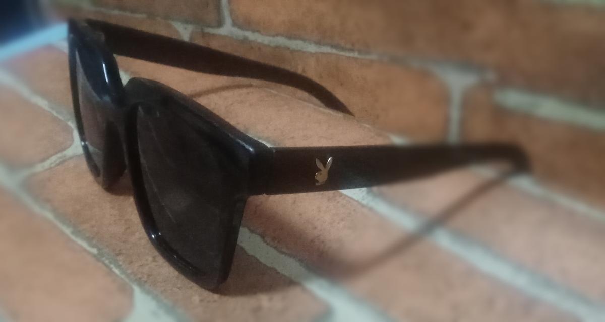 แว่นตา ดำ กันแดด ยี่ห้อ Rayban