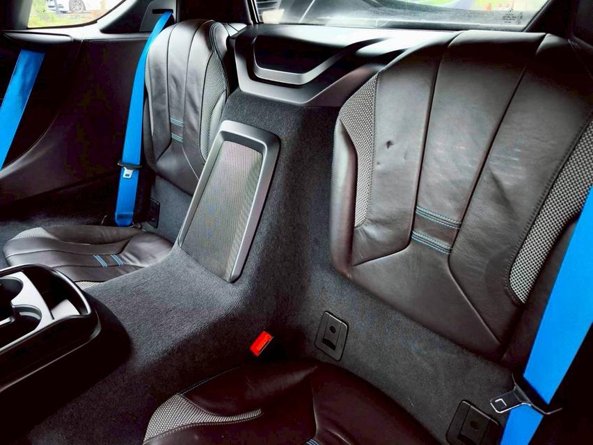 รหัสรถ KPV1067 2018 BMW i8 1.5 HYBRID Pure Impulse สีดำ WRAP สีน้ำตาล  9