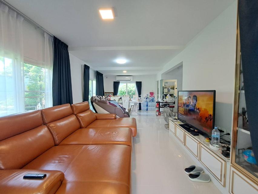 ขายบ้านพร้อมผู้เช่าสัญญา 2 ปี แปลงมุม หมู่บ้านสีวลี ศรีนครินทร์-ร่มเกล้า 87 ตร.ว. 4 ห้องนอน อายุบ้านไม่ถึง 2 ปี ใกล้ถ.กรุงเทพกรีฑา 3