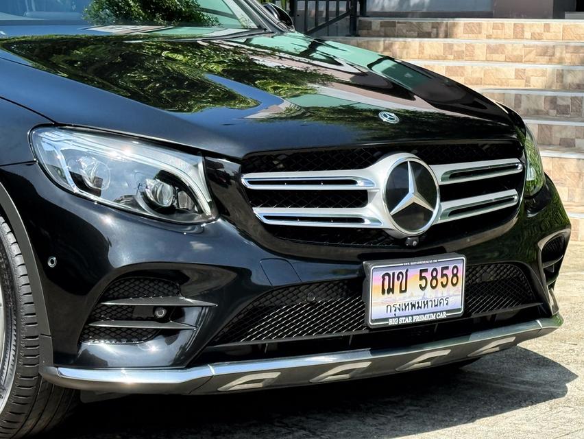 2019 BENZ GLC 250D AMG รถมือเดียวออกป้ายแดง รถวิ่งน้อย ประวัติศูนย์ครบ ไม่เคยมีอุบัติเหตุครับ 8