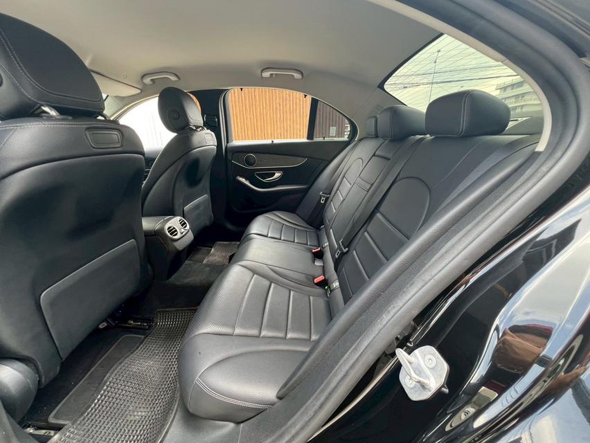 ปี 2019 BENZ C-CLASS, C300e AVANTGARDEโฉม W205 ปี14-23 สีดำ 11