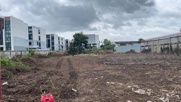 เช่า/ขายที่ดิน 4 ไร่ เศษ กิ่งแก้วซอย 19 ทำเลดี ใกล้ถนนใหญ่กิ่งแก้ว 8 เลน 200ม. สมุทรปราการ (ที่ดินสีแดง) โทร 081-8017208 1