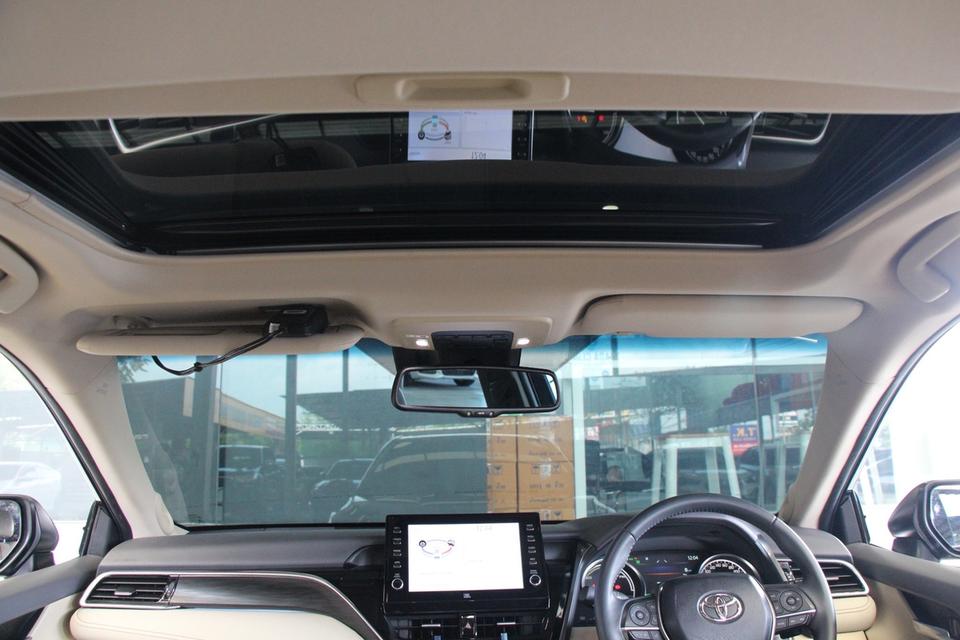 รหัสรถ TKG4669 TOYOTA CAMRY 2.5 HYBRID PREMIUM LUXURY ปี 2023