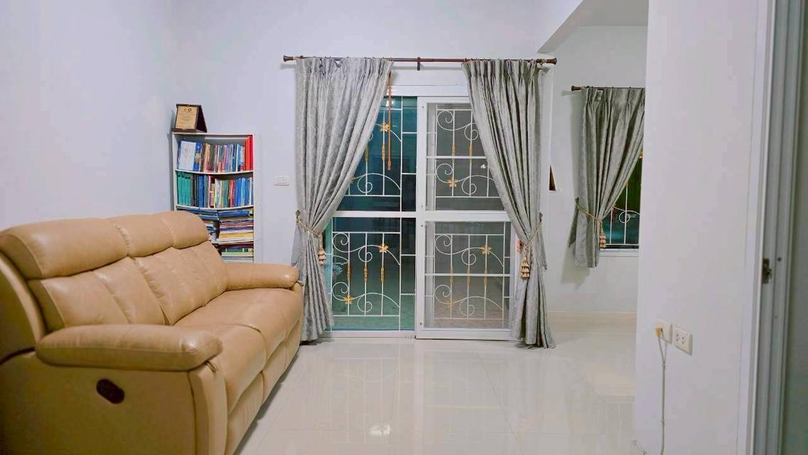 ขายทาวน์โฮม 2 ชั้น หมู่บ้านเดอะคัลเลอร์ เลชเชอร์ บางนา จังหวัดสมุทรปราการ 2