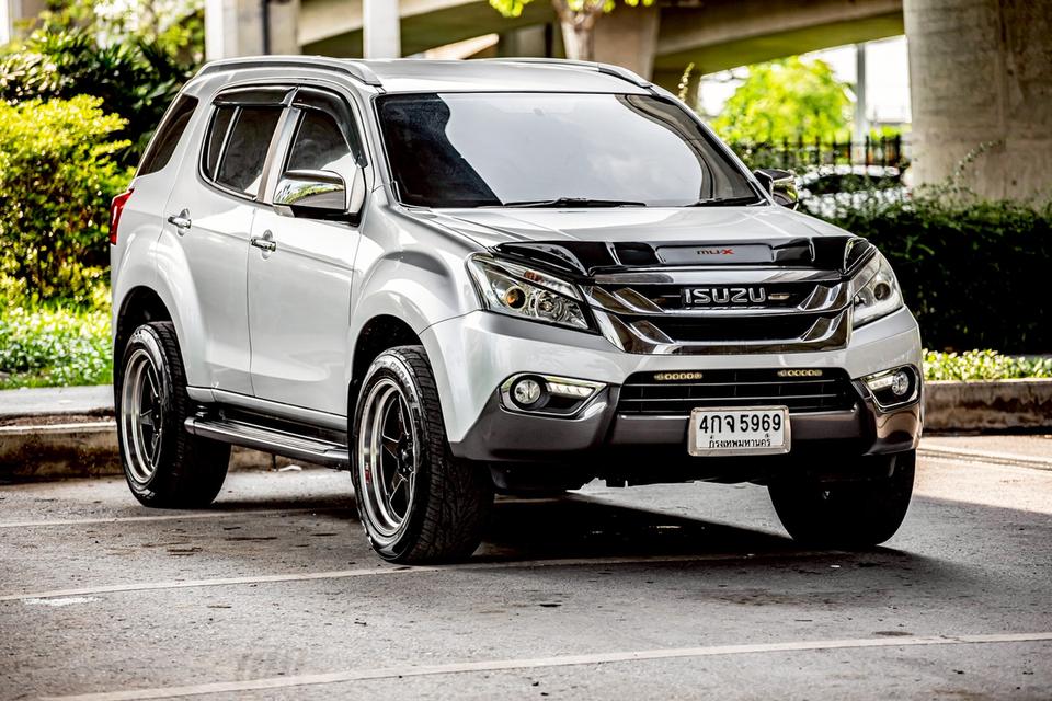 ขาย Isuzu Mu-x 3.0DVD ปี15