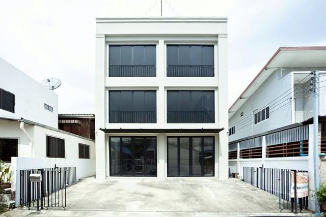 ไบเทค บางนา 2กม. 4 นอน บางนา-ตราด 7-17 MRTศรีอุดม 1.8กม. ให้เช่าสำนักงาน ออฟฟิศ 3.5 ชั้น 320 ตร.ม. 25 ตร.วา.เซ็นทรัล บาง 5