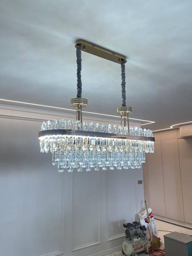 Chandelier 3