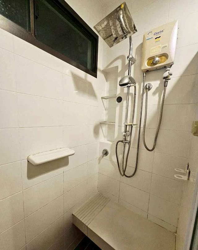 ขาย / เช่า บ้านเดี่ยว 2ชั้น หมู่บ้านมัณฑนา เลค วัชรพล ตัวบ้านอยู่โซนทะเลสาบ 8