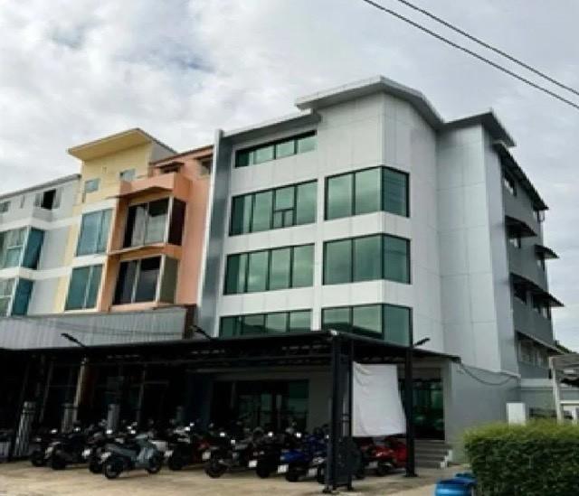 ให้เช่าอาคารสำนักงาน 5 ชั้น ซอยพัฒนาการ 31 อาคารพร้อมใช้งาน พื้นที่ใช้สอยรวม 500 ตร.ม. เหมาะสำหรับสำนักงาน คลินิกหรือโฮมออฟฟิศ 1