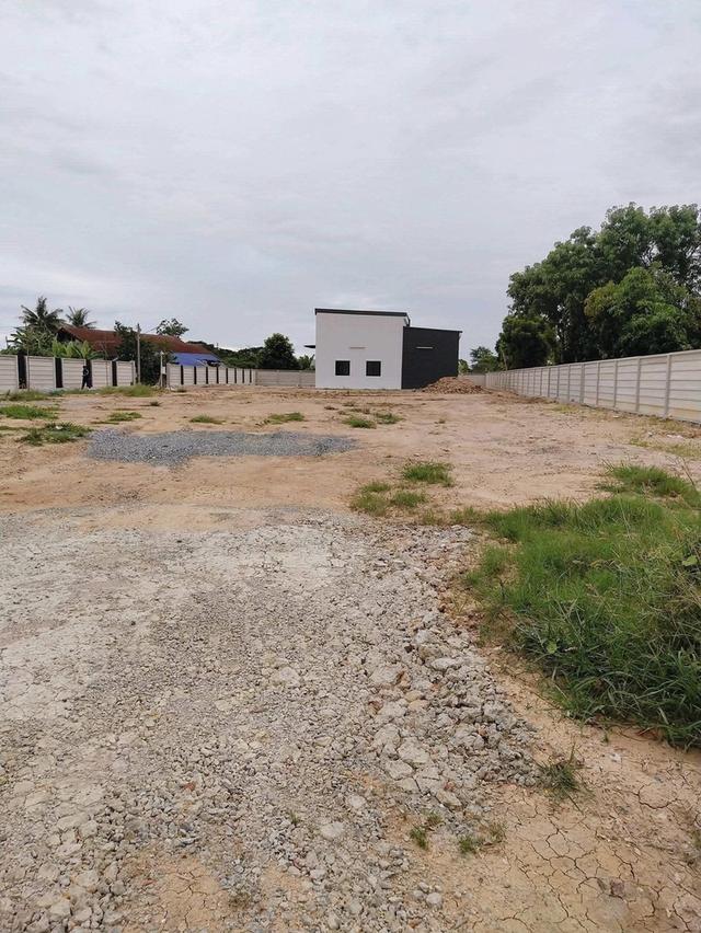 ที่ดินพร้อมสิ่งปลูกสร้าง 8