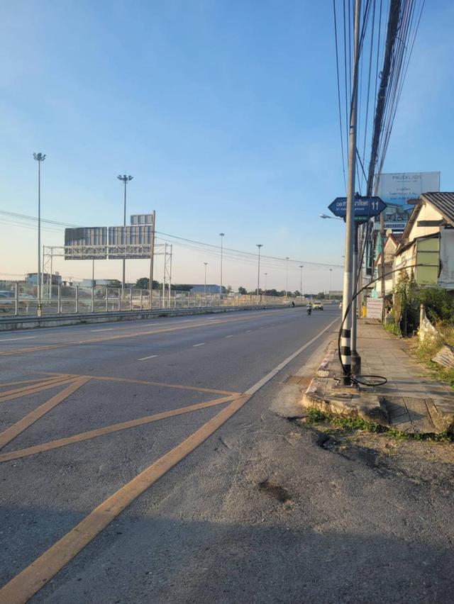 ที่ดินหัวมุม 756 ตรว. ใกล้ห้างแฟชั่นไอส์แลนด์