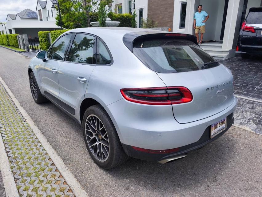 รหัสรถ KPV8866 2018 Porsche Macan สีเทา