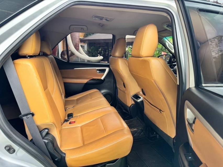 รถTOYOTA FORTUNER ตัวV 4WD  เครื่อง2.8 cc  เกียร์ AUTO ปี2018 (หมายเหตุ:คันนี้ขายไม่รับประกันเลขไมล์คคะ์} 10