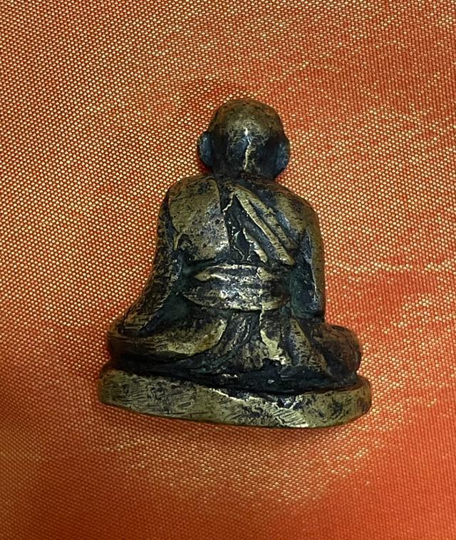 พระ เครื่องบูชาศักดิ์สิทธิ์ 2