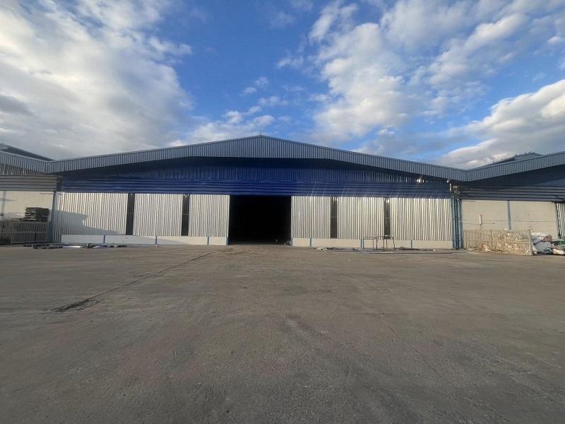 #ให้เช่าโรงงานบ้านบึง ชลบุรี พื้นที่อาคารโรงงาน 3,500 ตรม ผังโรงงานเป็นสีเหลือง สามารถขอใบโรงงานได้ ห้องนอน 5/ ห้องนํ้า 2/ ออฟฟิศ 2 3