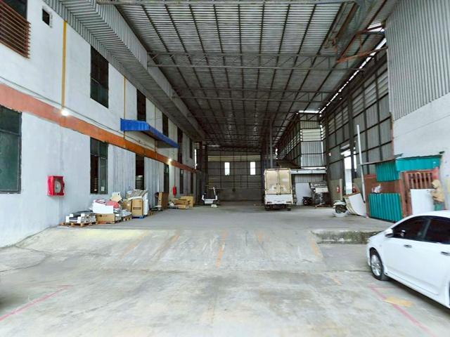 วัดนราภิรมย์ 2.09 กม.มหิดล ศาลายา 20 นาที วัดบางพระ 5.2กม.วัดบางแก้วฟ้า 1.1 กม. เช่าโกดังโรงงาน คลองโยง 1,502 ตร.ม.ไฟฟ้า 3