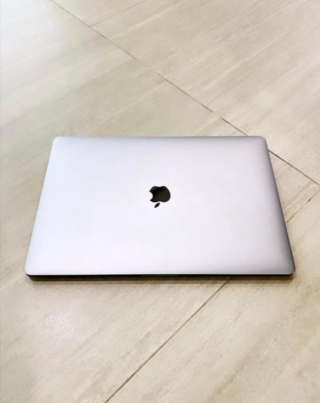 MacBook Pro 15-inch 2016 1