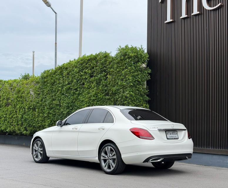 Benz C220d AV Facelift 2020 สีขาว เข้าศูนย์ Benz ตลอดทุกระยะ รูปที่ 4