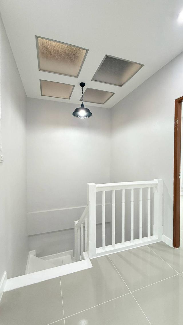 หมู่บ้านบุศรินทร์ บ้านกล้วย-ไทรน้อยทาวน์เฮาส์ 2 ชั้น โครงการ L&H ใกล้ถนนกาญจนาภิเษก เพียง 1.5 กิโลเมตร  ตกแต่งใหม่พร้อมอยู่ 15