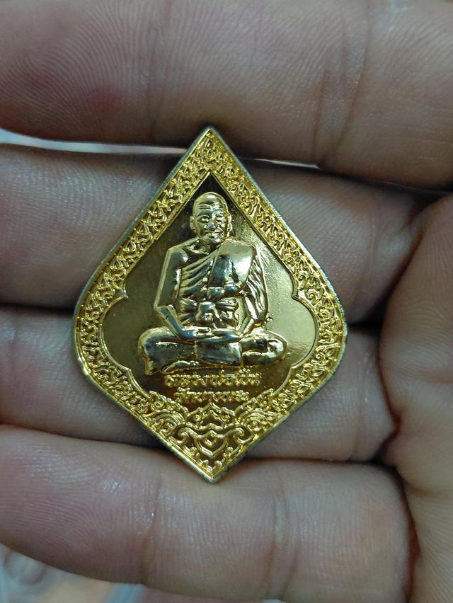 ศุ หลวงพ่อเปิ่นวัดบางพระ เนื้อกะไหล่ทองสวยจัดจ้าน