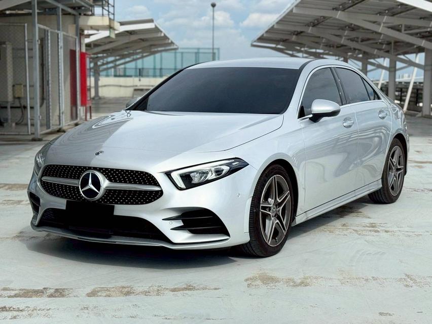 Mercedes Benz A200 AMG 2021 ไมล์ 8,7xx สวยไร้ตำหนิ ประหยัดไปตั้ง1ล้าน