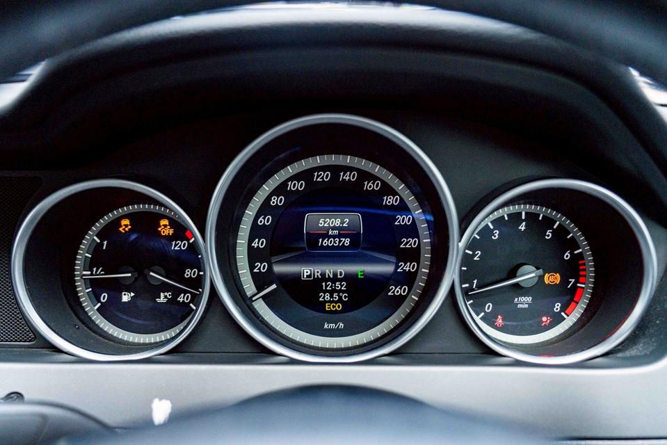 รหัสรถ NP9855 รุ่นรถ : BENZ C200 CGI ELEGANCEปีรถ : 2013 16