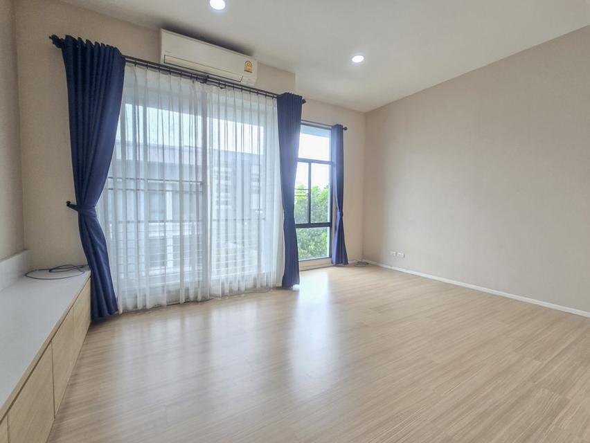 ขายทาวน์โฮม 3 ชั้นมือสองนนทบุรี โครงการ บ้านกลางเมือง รัตนาธิเบศร์ (Baan Klang Muang Rattanathibet) ใกล้รถไฟฟ้าสายสีม่วงสถานีแยกนนทบุรี 1 7