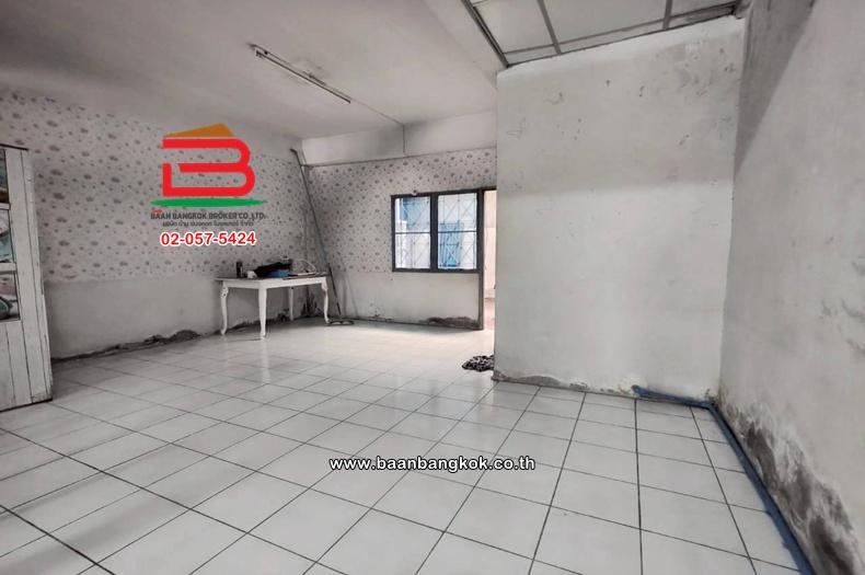 ทาวน์โฮม เนื้อที่ 23 ตร.ว. หมู่บ้านเมืองป้อมปราการ, ใกล้ตลาดสดพระสมุทรเจดีย์ ถนนสุขสวัสดิ์ ตำบลแหลมฟ้าผ่า อำเภอพระสมุทรเจดีย์ สมุทรปราการ 6