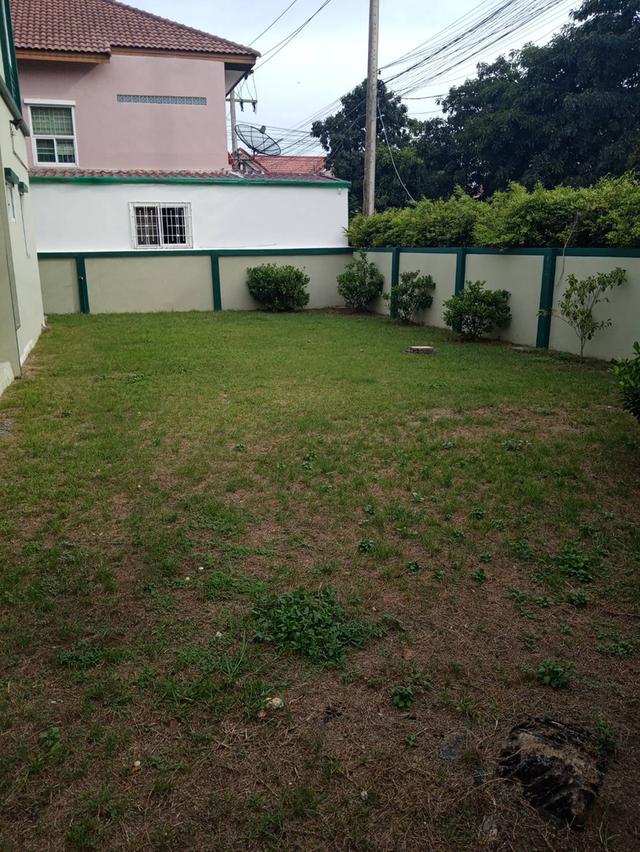 ขายถูกบ้านเดี่ยว 2 ชั้น หมู่บ้าน วิสต้าวิลล์โครงการ3 คลอง8  Vista Ville 3 Klong 8 ขนาด 93 ตรว. 3 นอน 3 น้ำ บ้านสวย  หลังมุม บ้านเปล่าใหม่มาก จอดรถในบ 9