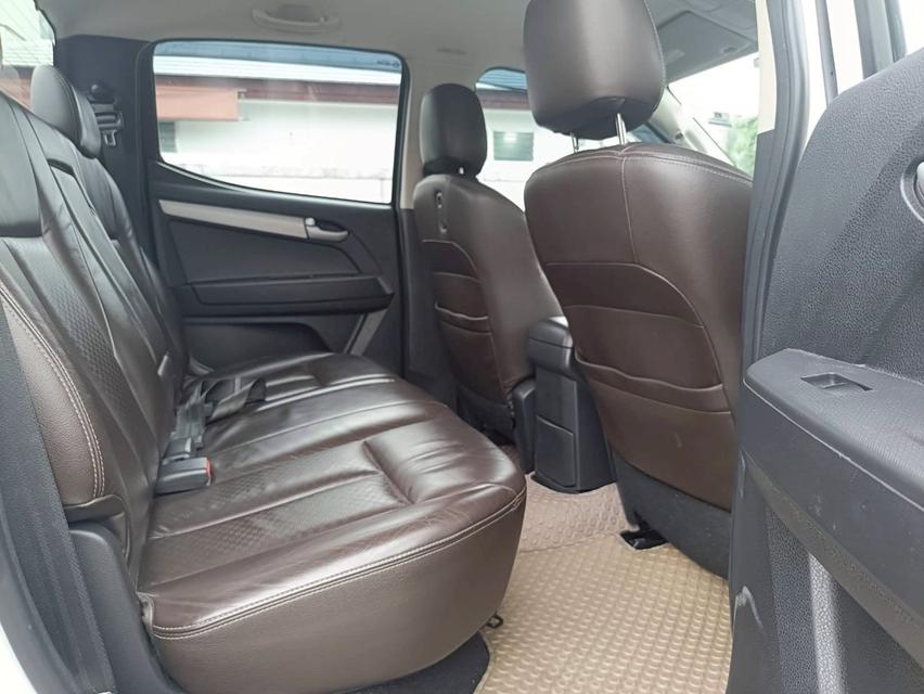ISUZU DMAX  ISUZU. DMAX Pickup 4dr DCab Vcross Z-Prestige 4WD 3.ODCT (VGS, Navi) Y2014 16