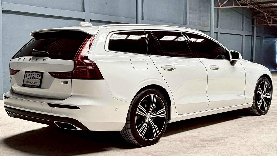 Volvo V60 T8 Inscription 4WD Wagon ปี 2020 6