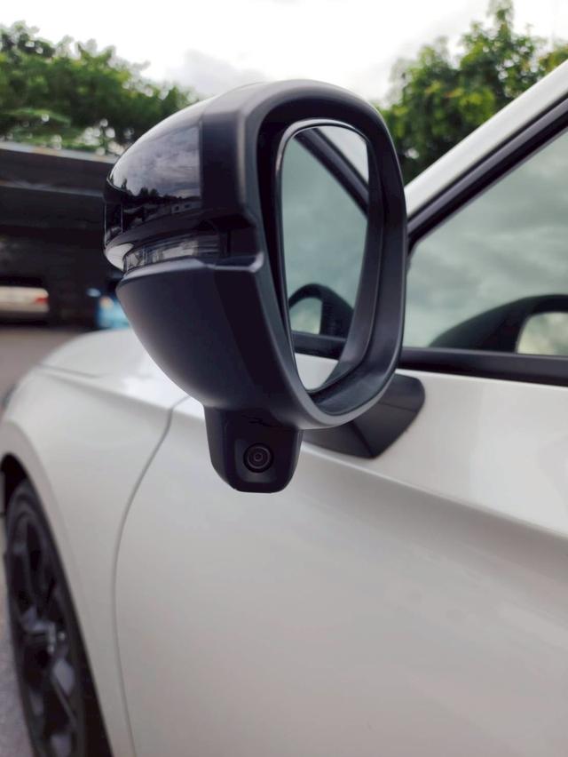 HONDA CIVIC FE Sedan 4dr  CVT FWD 1.5 TURBO RS  Y22. สีขาว 2