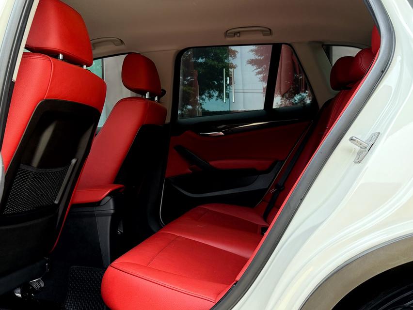 2015 BMW X1 SPORTLINE รถมือเดียวออกป้ายแดง รถวิ่งน้อย เข้าศูนย์ตรงระยะ รถไม่เคยมีอุบัติเหตุครับ 15
