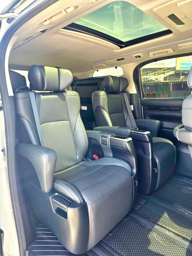 Toyota ALPHARD SRC E-Four สีขาว ปี 2019 ไมล์ 60,000 กม.  13