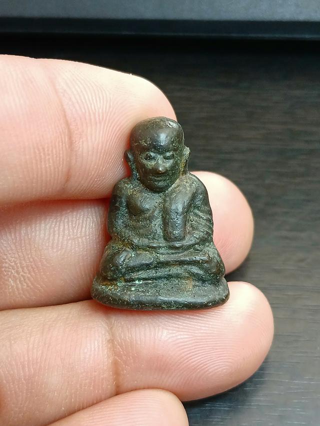 หลวงพ่อเงิน รุ่นปืนแตก