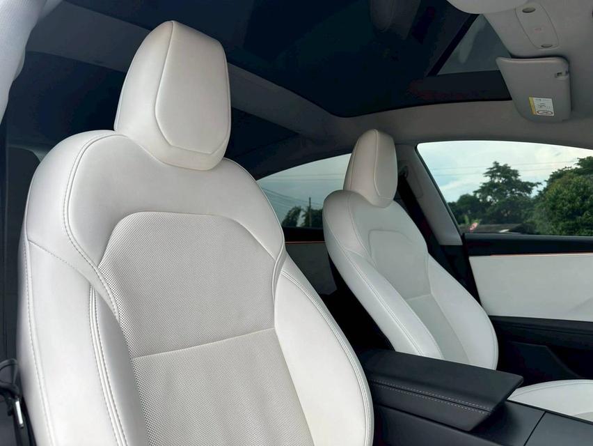 Tesla Model 3 Highland Long Range 2024 13