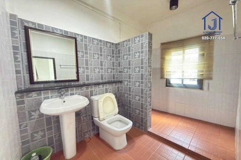 ขายอาคารพาณิชย์ 2.5 ชั้น หลังมุม ติดถนนเจริญนคร ใกล้BTS วงเวียนใหญ่ ทำเลค้าขาย 8