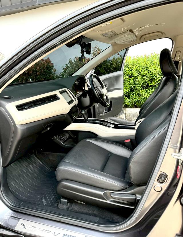 Honda Hr-v 1.8 EL ปี 2019 มีประกันชั้น 1 เหลือเกือบปี รถบ้านมือเดียว ไม่เคยทำสี 10